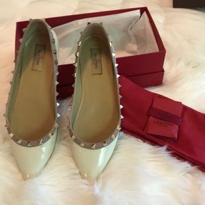 Valentino flats beige and taupe size 11